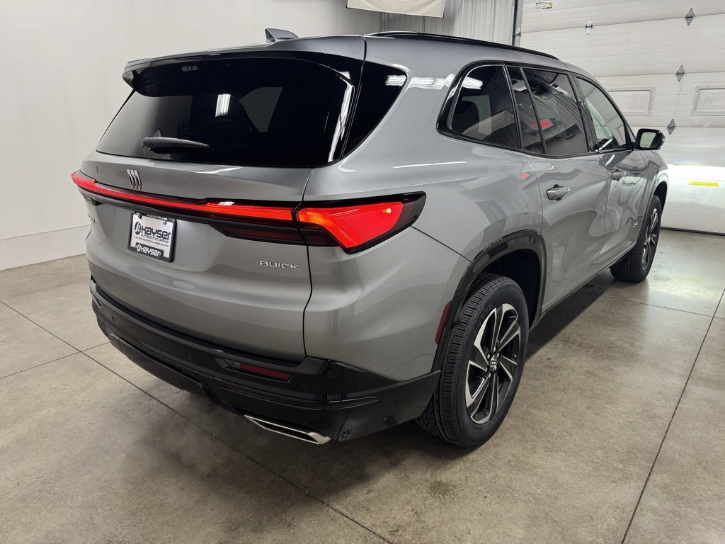 2026 Buick Enclave Sport Touring photo 2