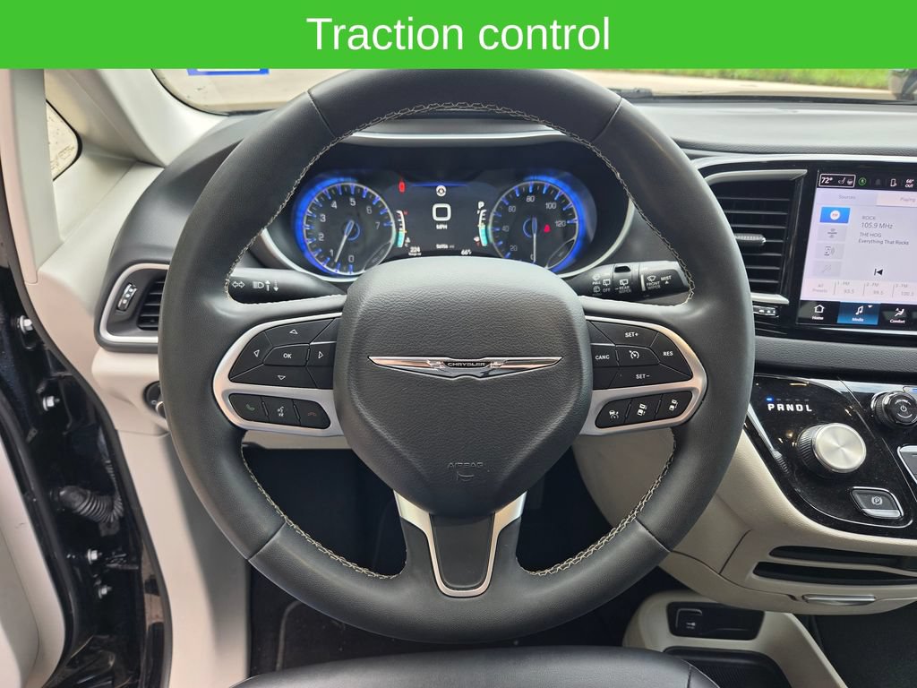 2024 Chrysler Pacifica Touring L - Photo 16