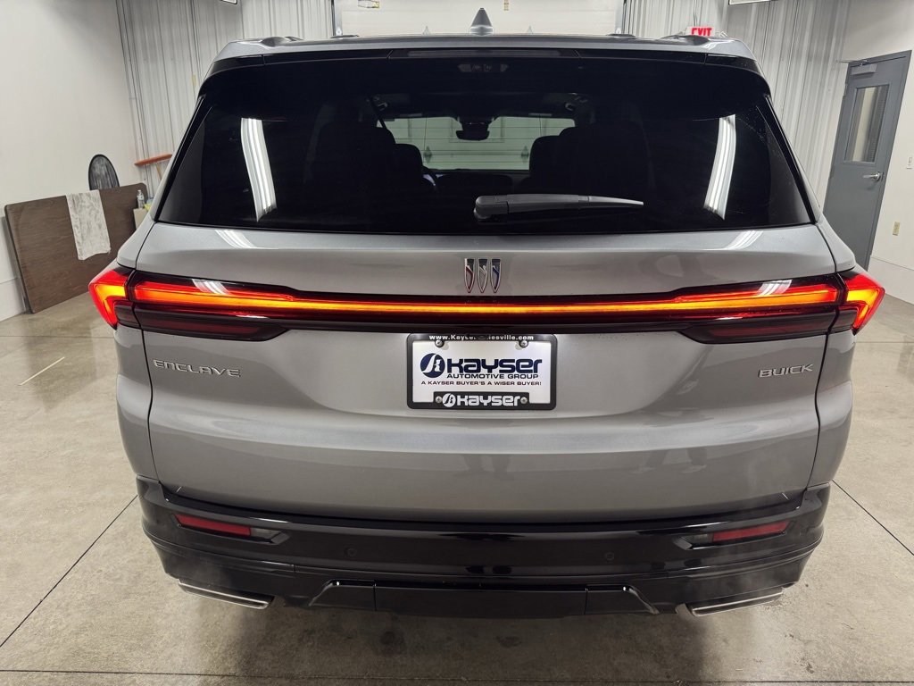 2026 Buick Enclave Sport Touring photo 3