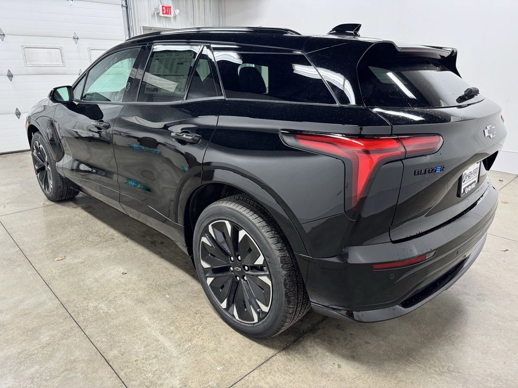 2025 Chevrolet Blazer EV RS photo 3