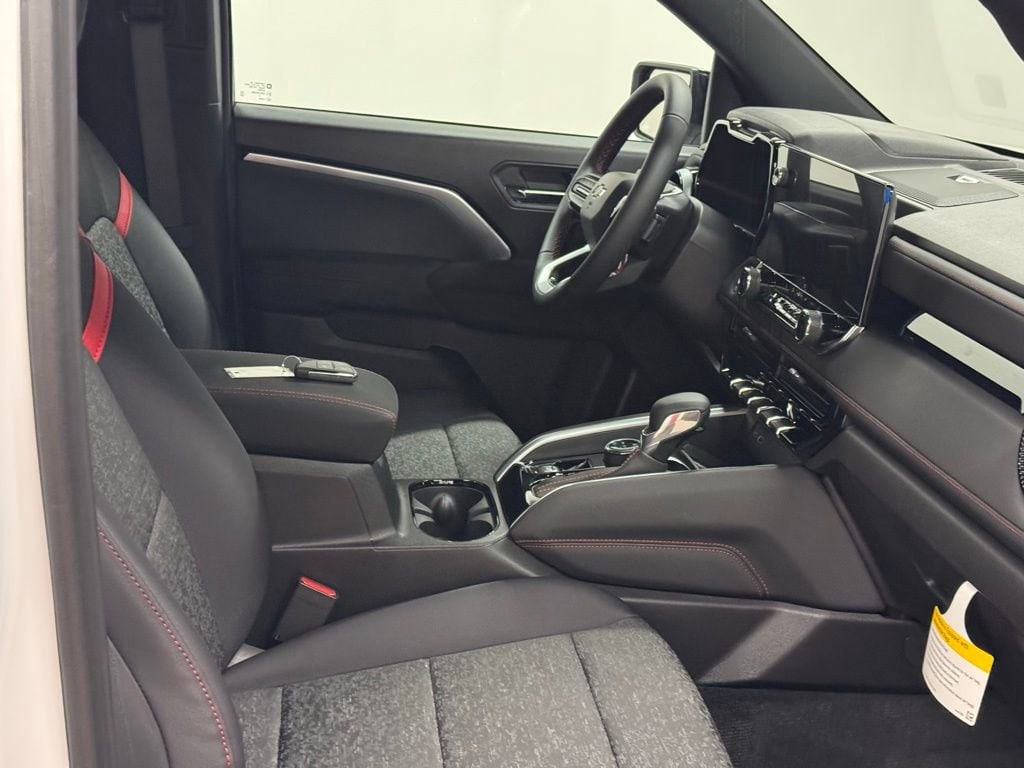 2026 Chevrolet Colorado Z71 - Photo 17