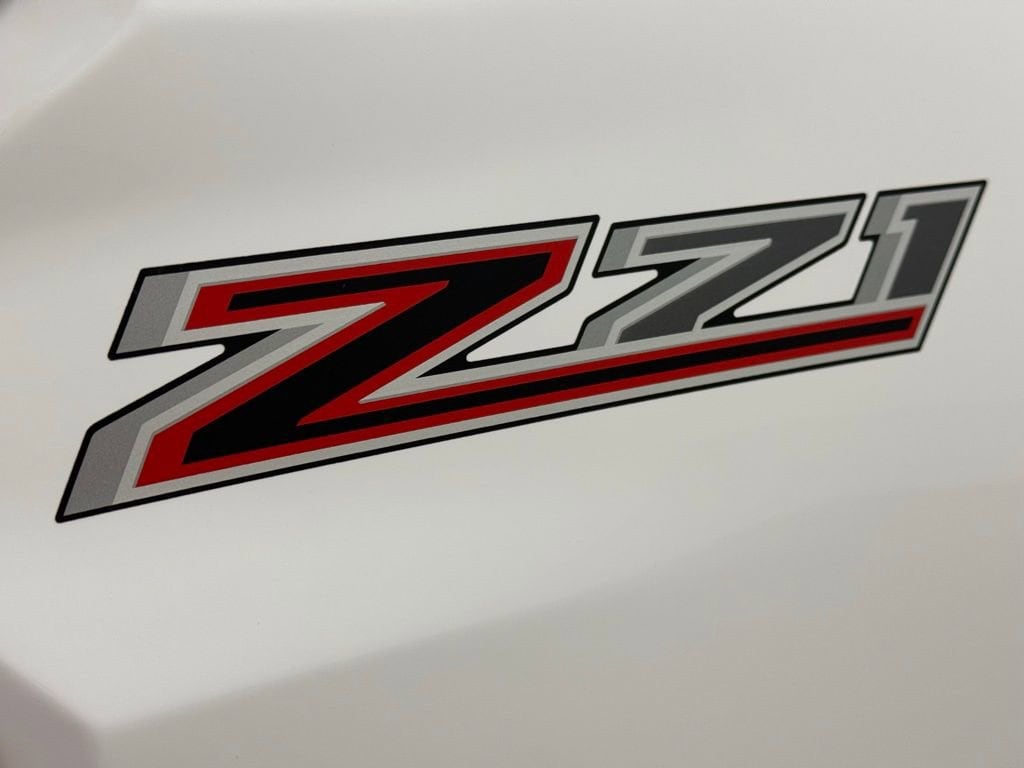 2026 Chevrolet Colorado Z71 - Photo 15