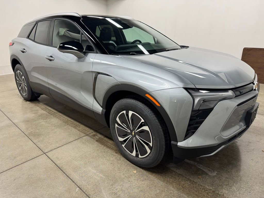 2025 Chevrolet Blazer EV LT's photo