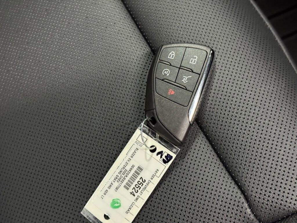 2025 Chevrolet Blazer EV LT - Photo 23