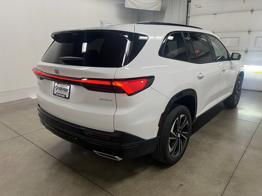 2026 Buick Enclave Sport Touring photo 3