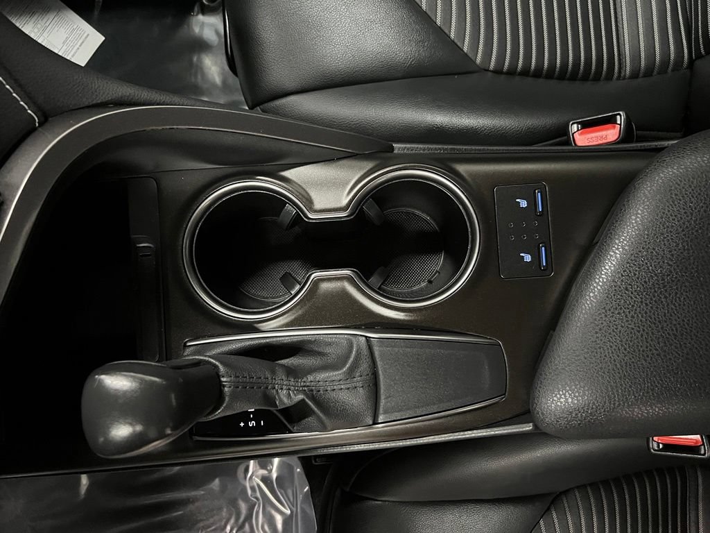 2024 Toyota Camry SE - Photo 24