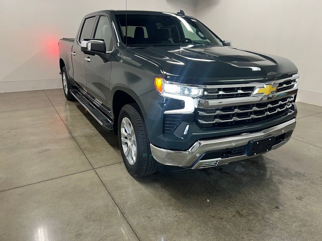 2025 Chevrolet Silverado 1500 LTZ's photo