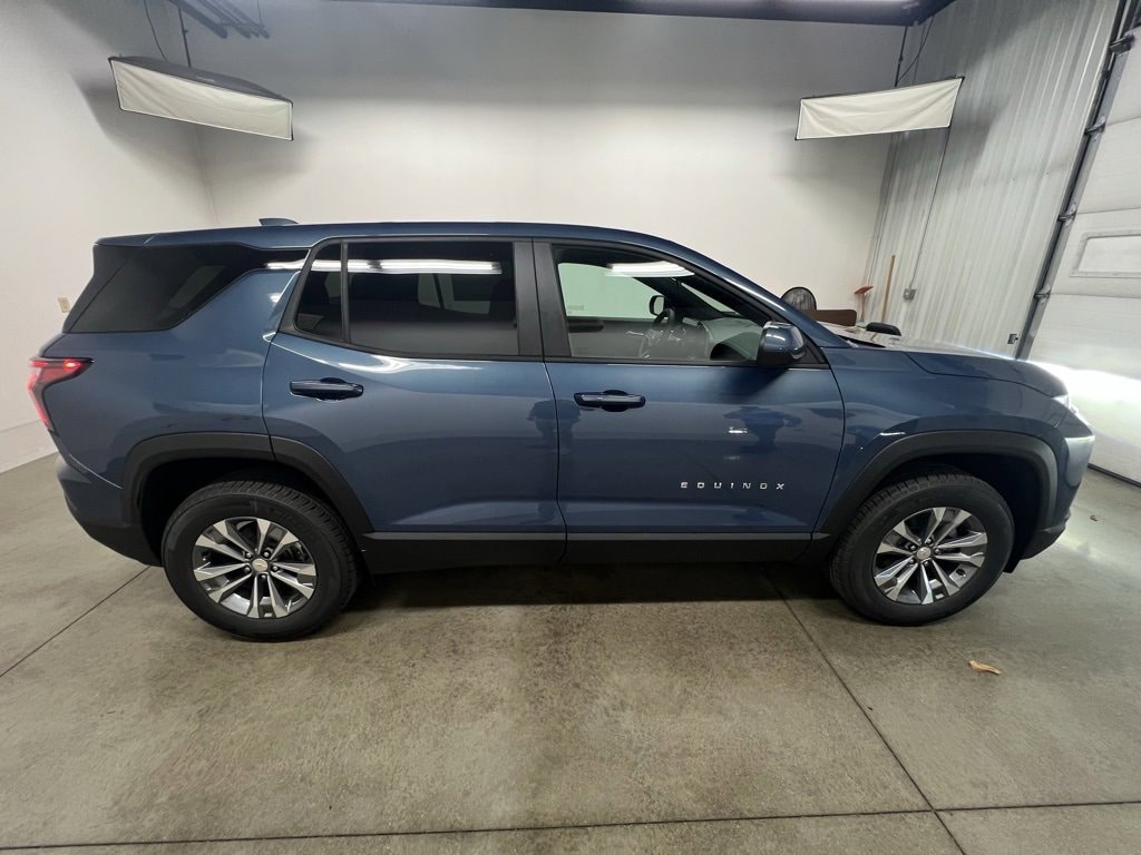 New 2026 Chevrolet Equinox LT SUV