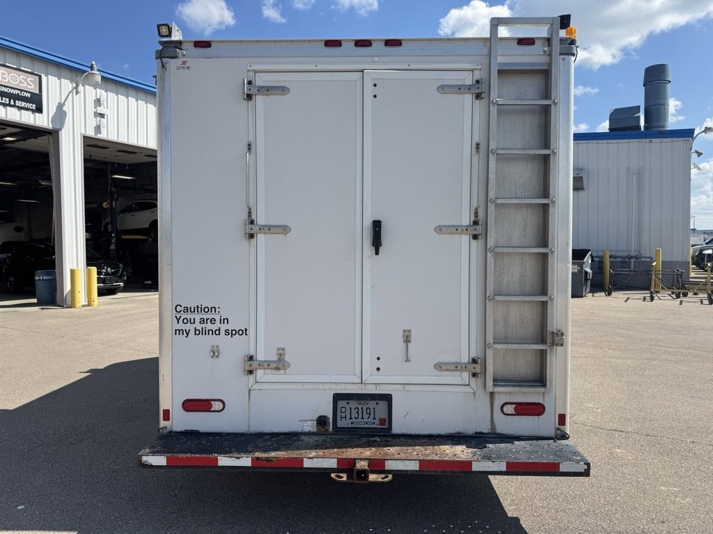 Used 2017 Chevrolet Express Cutaway 3500 MED Pewter Cust Cutaway Van