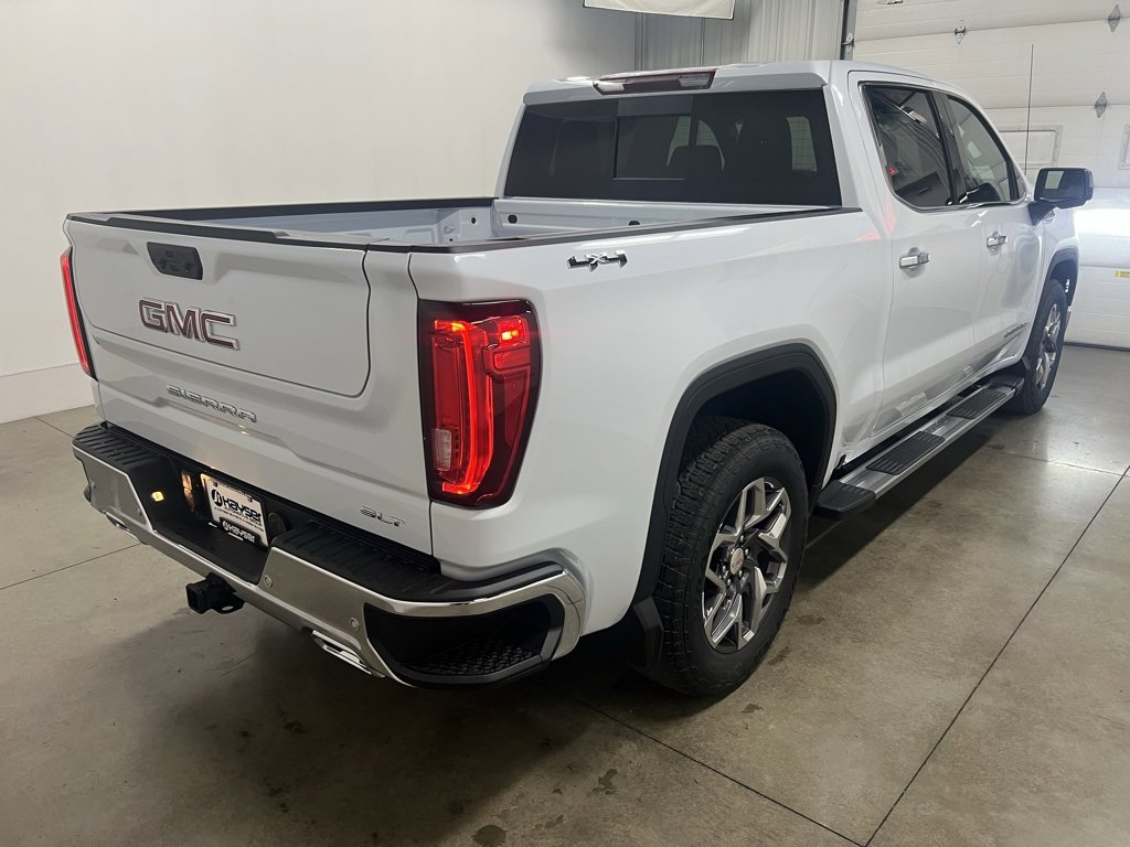 2026 Gmc Sierra 1500 SLT photo 2
