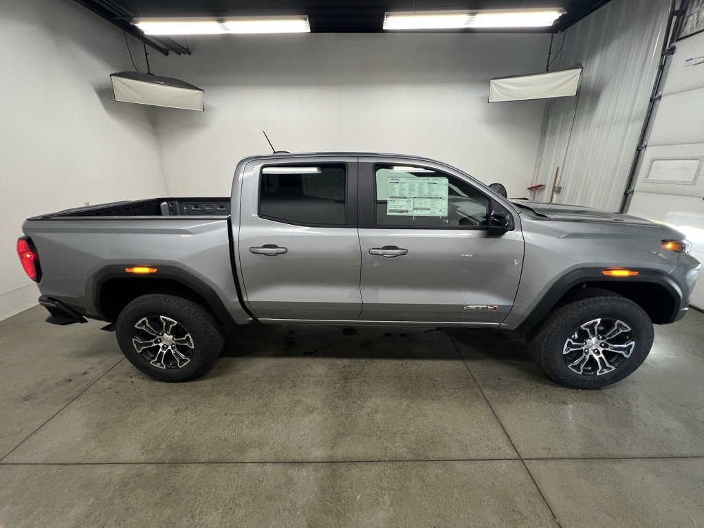 2025 Gmc Canyon AT4 photo 2