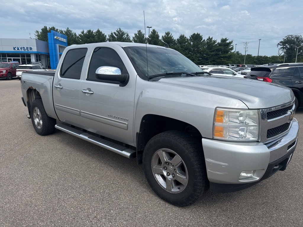 Used 2011 Chevrolet Silverado 1500 LT with VIN 3GCPKSE35BG386050 for sale in Janesville, WI