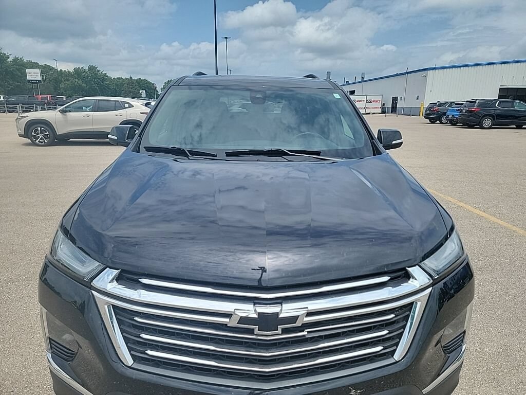 Used 2023 Chevrolet Traverse LT Cloth SUV