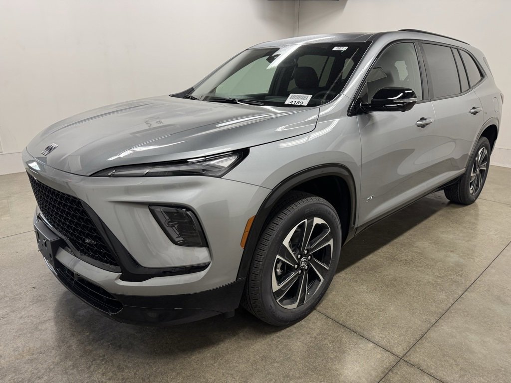 2025 Buick Enclave Sport Touring photo 3