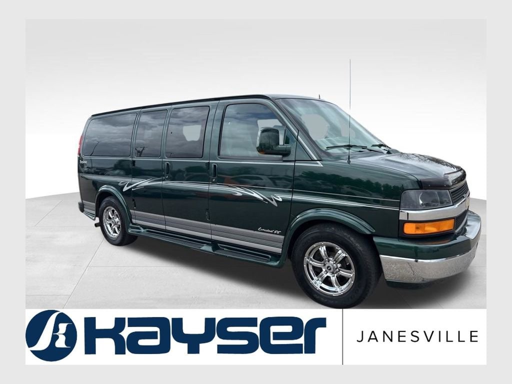 2012 Chevrolet Express's photo