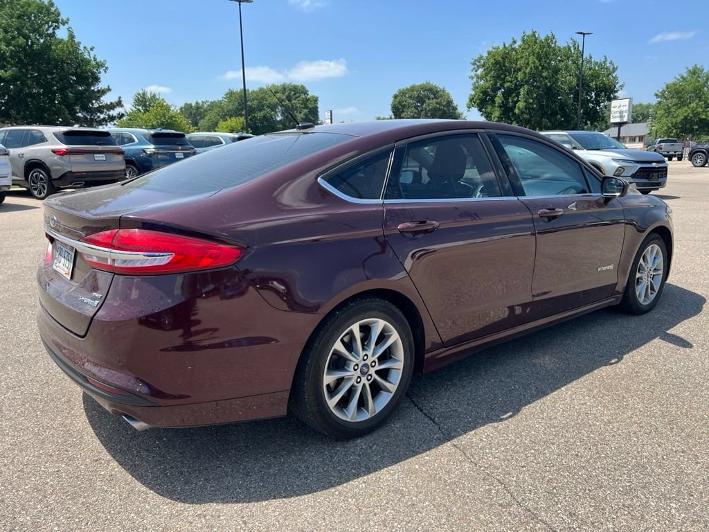 Used 2017 Ford Fusion Hybrid SE Sedan