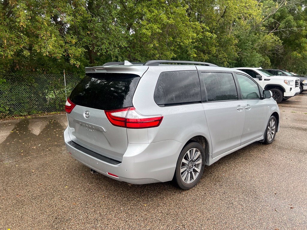 Used 2020 Toyota Sienna XLE
