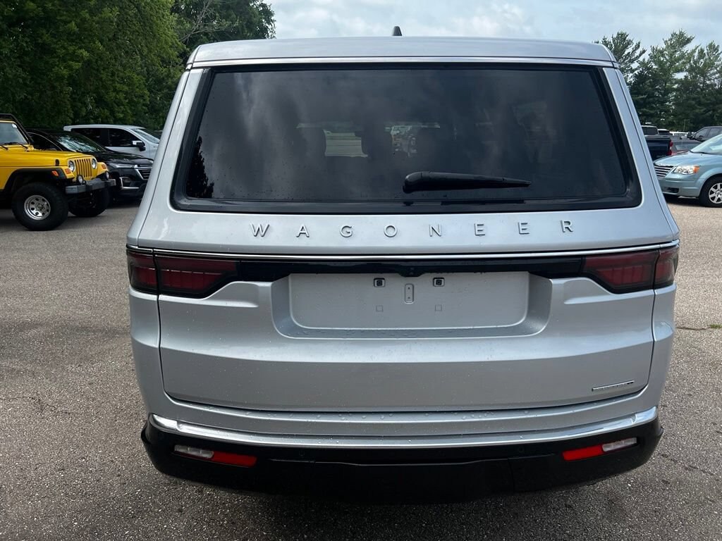 Used 2024 Jeep Wagoneer L Series II 4x4 SUV