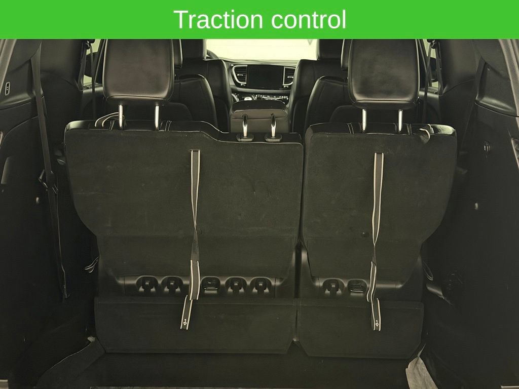 2025 Chrysler Pacifica Select - Photo 15