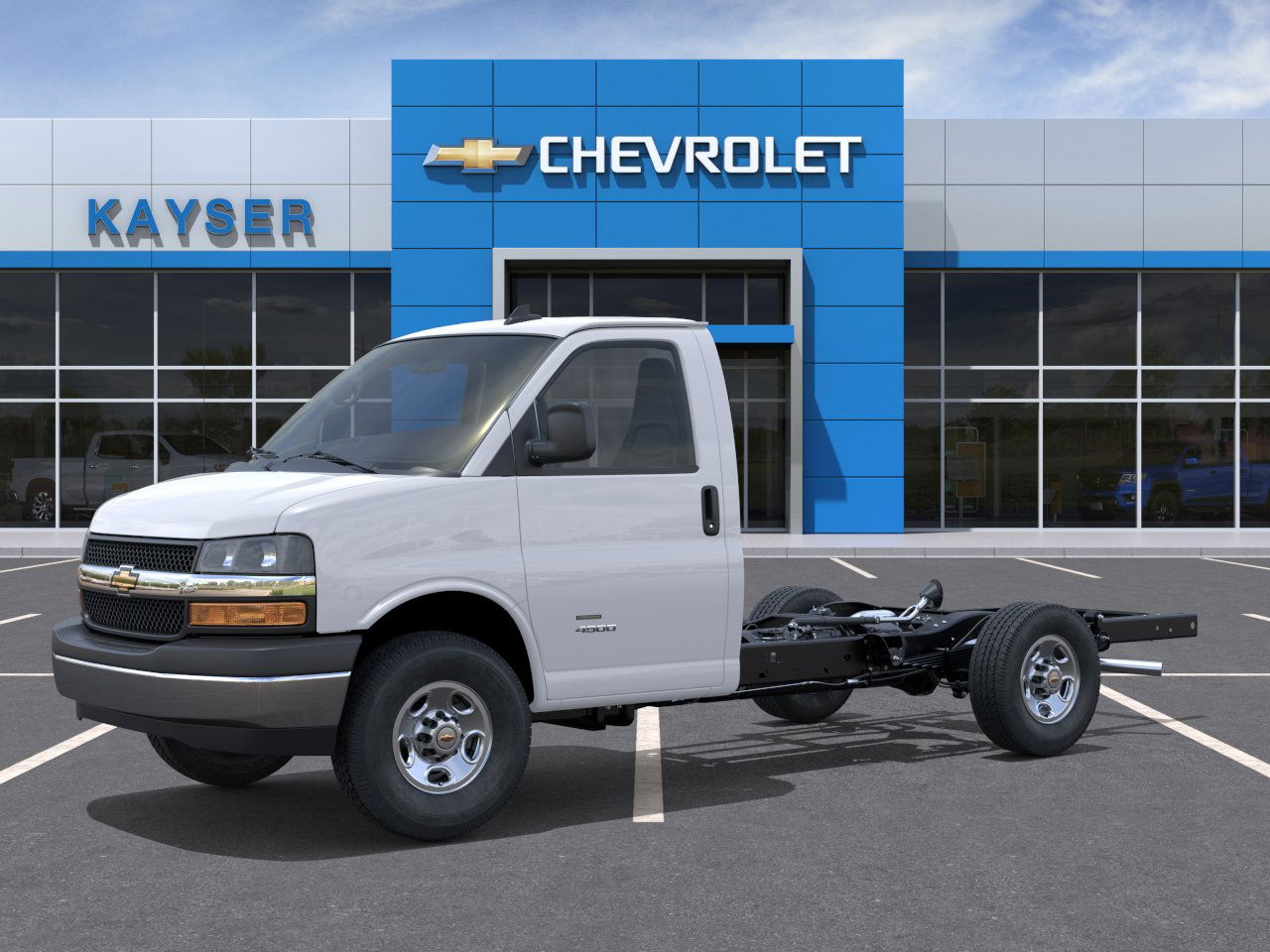 2025 Chevrolet Express 3500 Cutaway Van photo 2