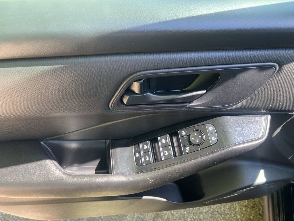 2024 Nissan Rogue S - Photo 13