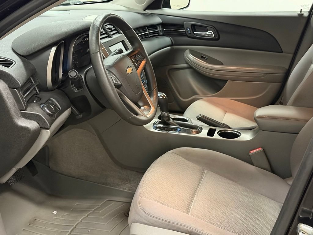 2015 Chevrolet Malibu 1LS - Photo 23