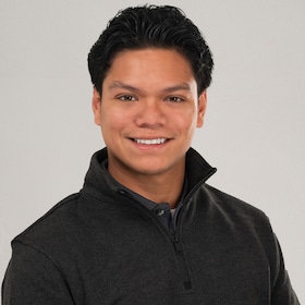 Staff member Isaias Jimenez from d522bf30b424