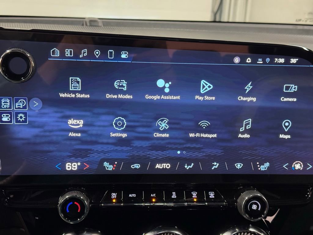 2025 Chevrolet Blazer EV LT - Photo 30