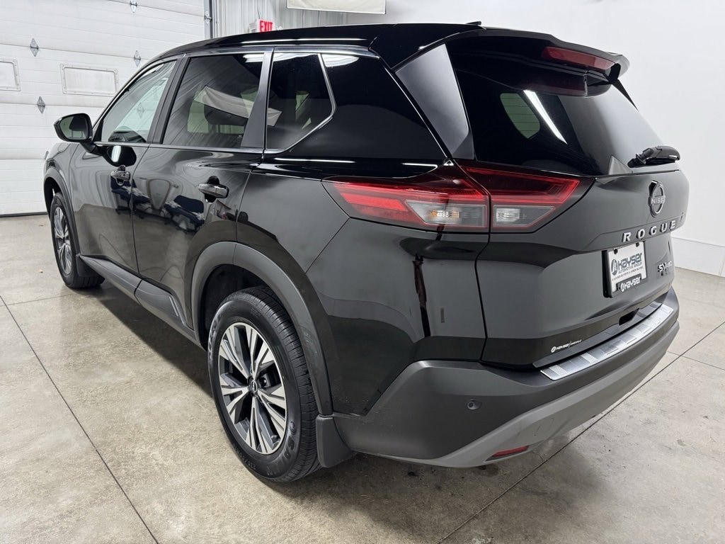 Used 2023 Nissan Rogue SV