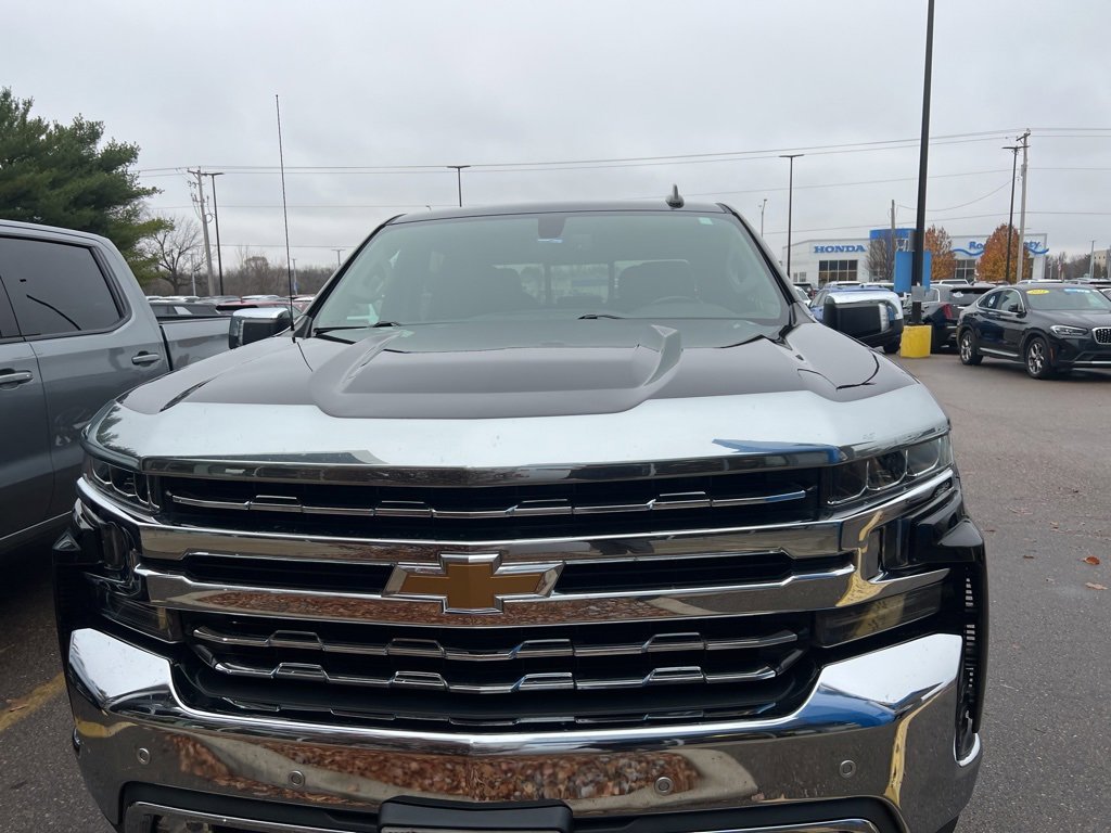 2021 Chevrolet Silverado 1500 LTZ photo 2