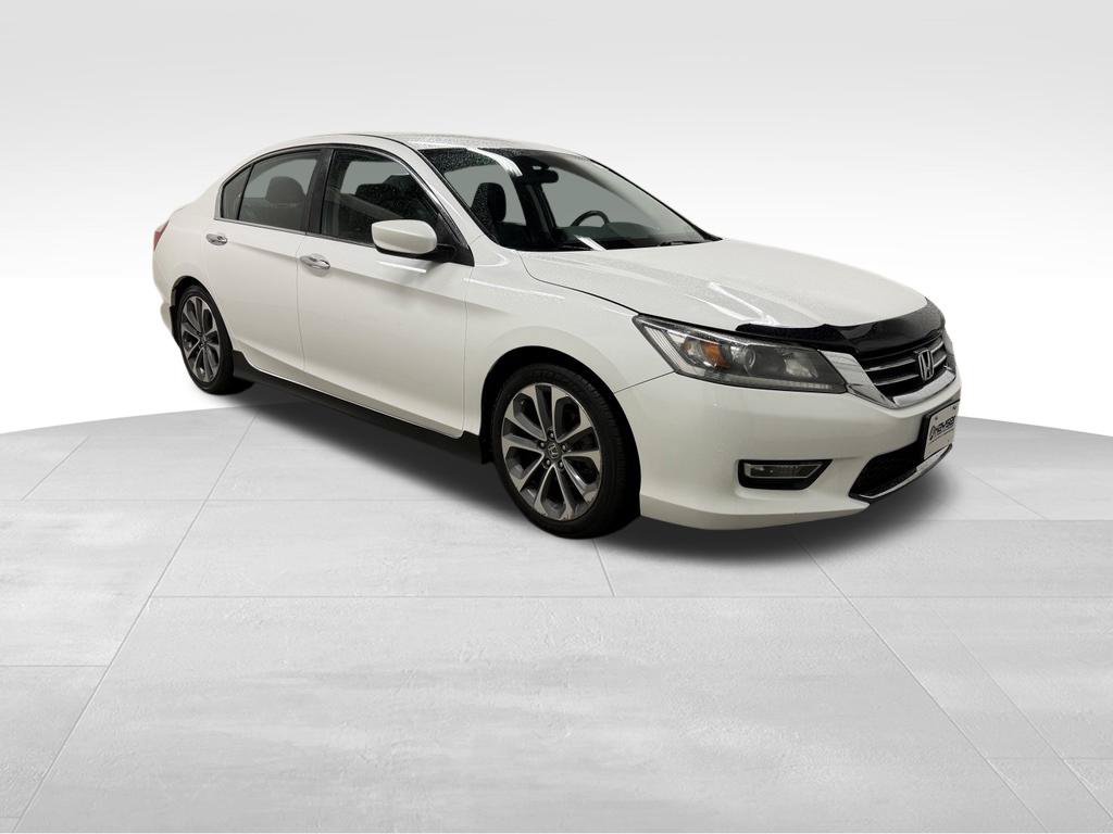 Used 2013 Honda Accord Sport with VIN 1HGCR2F51DA282734 for sale in Janesville, WI