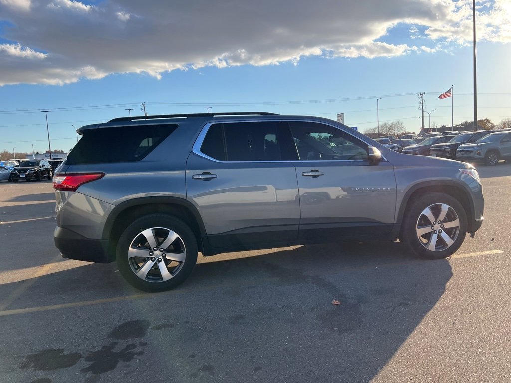 2019 Chevrolet Traverse Leather photo 2