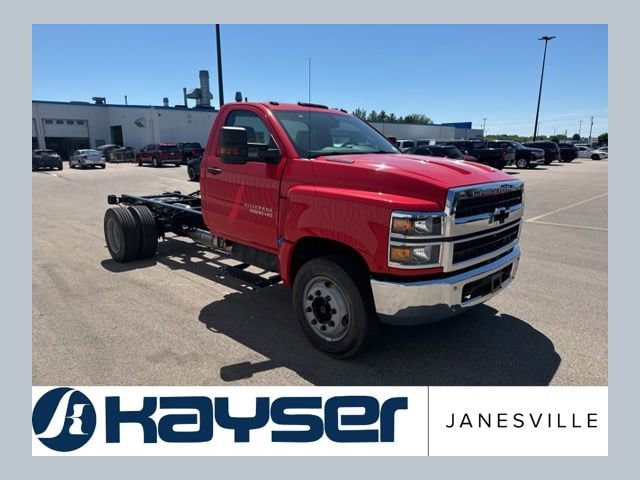 2024 Chevrolet Silverado 4500 Medium Duty Chassis Cab Work Truck's photo