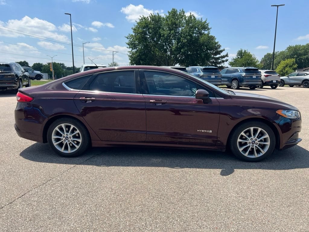Used 2017 Ford Fusion Hybrid SE Sedan