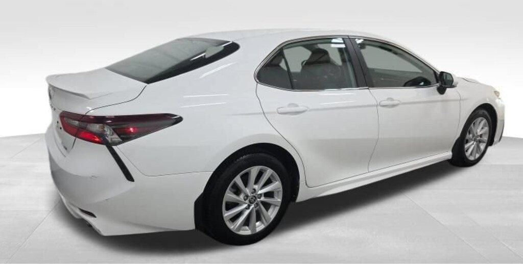 Used 2024 Toyota Camry SE