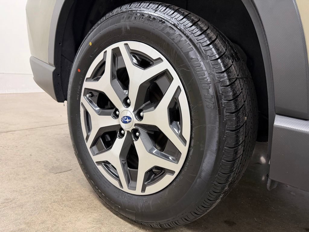 2023 Subaru Forester Premium - Photo 11