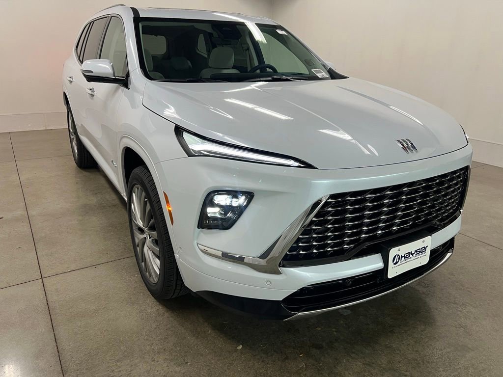 2026 Buick Enclave Avenir's photo