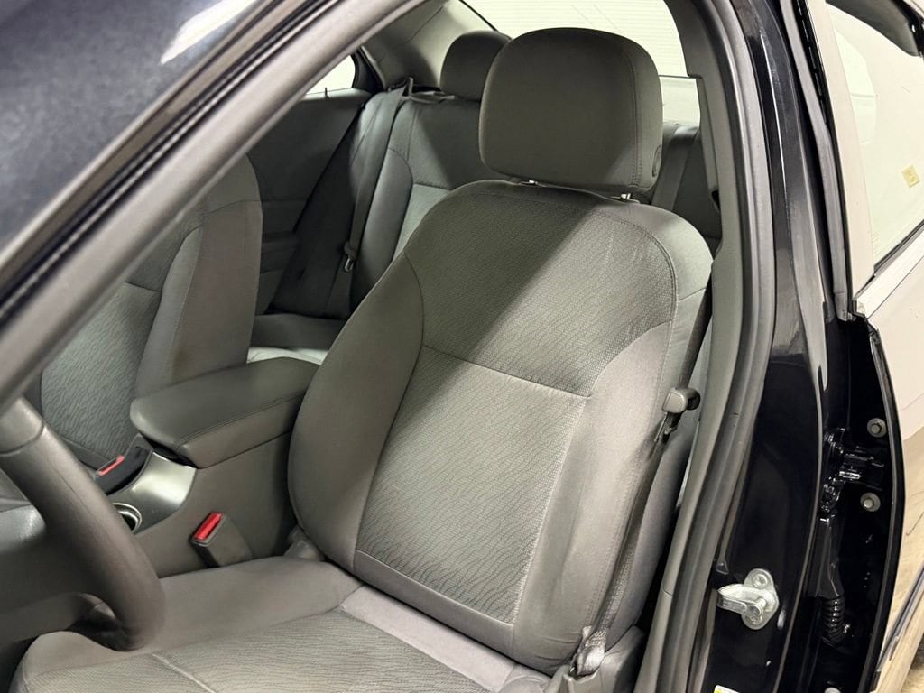 2015 Chevrolet Malibu 1LS - Photo 35