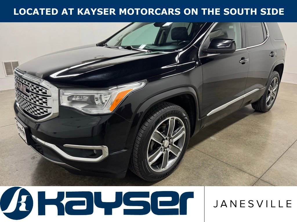 2017 GMC Acadia Denali's photo