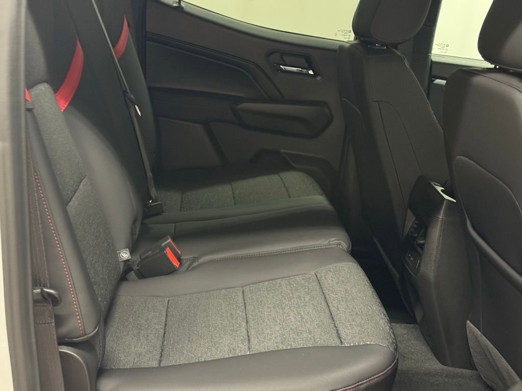 2026 Chevrolet Colorado Z71 - Photo 19