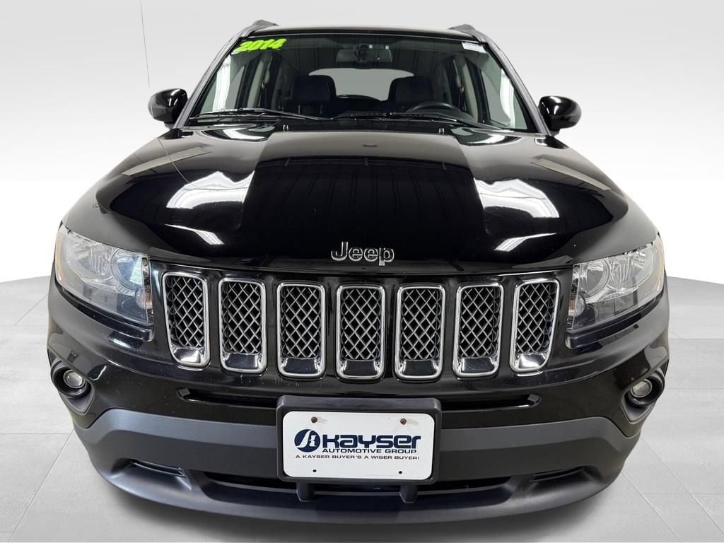 Used 2014 Jeep Compass Latitude with VIN 1C4NJDEB5ED846919 for sale in Janesville, WI