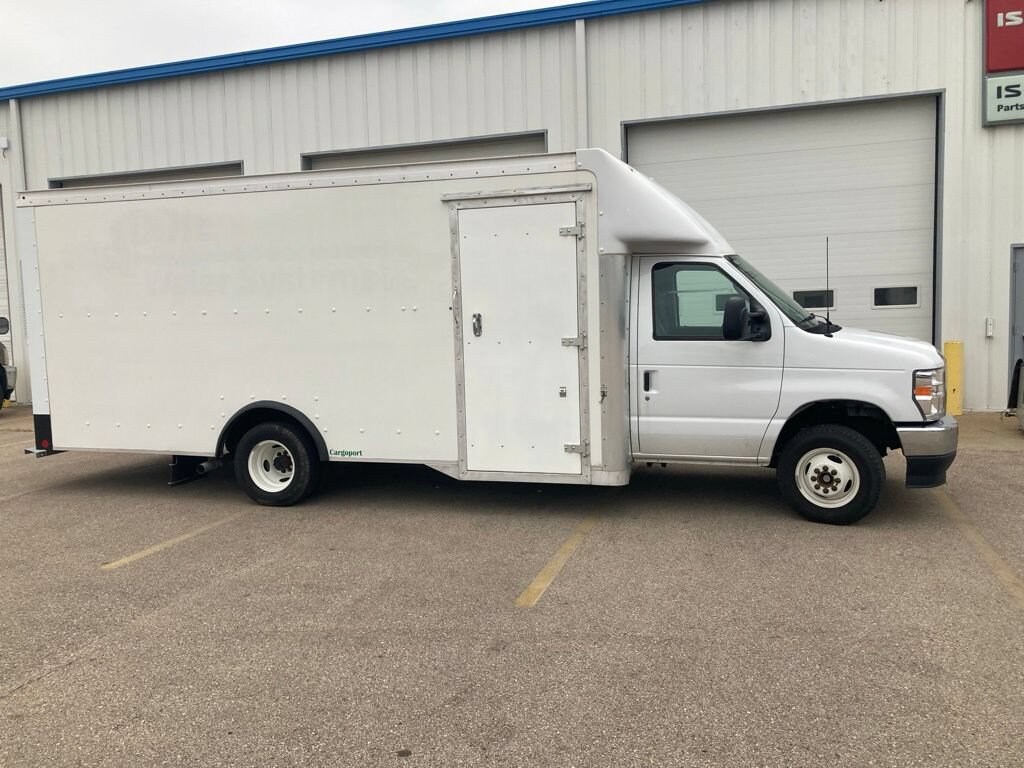 Used 2025 Ford E-Series Cutaway