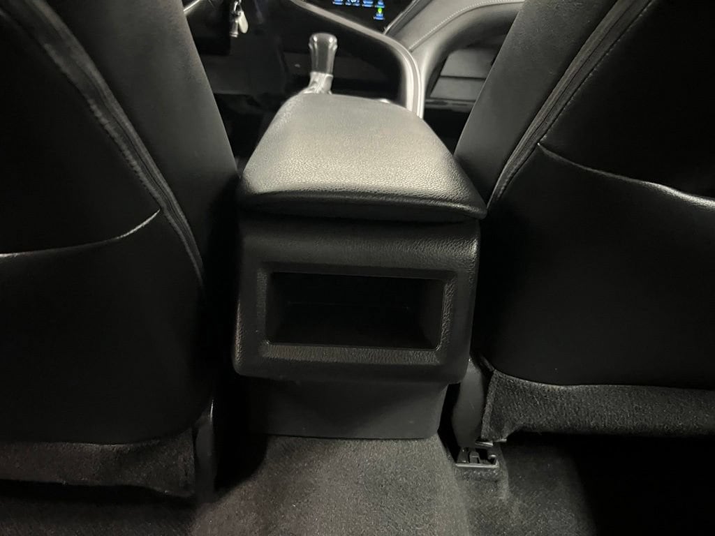 2024 Toyota Camry SE - Photo 28