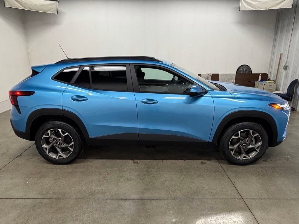 New 2026 Chevrolet Trax LT SUV