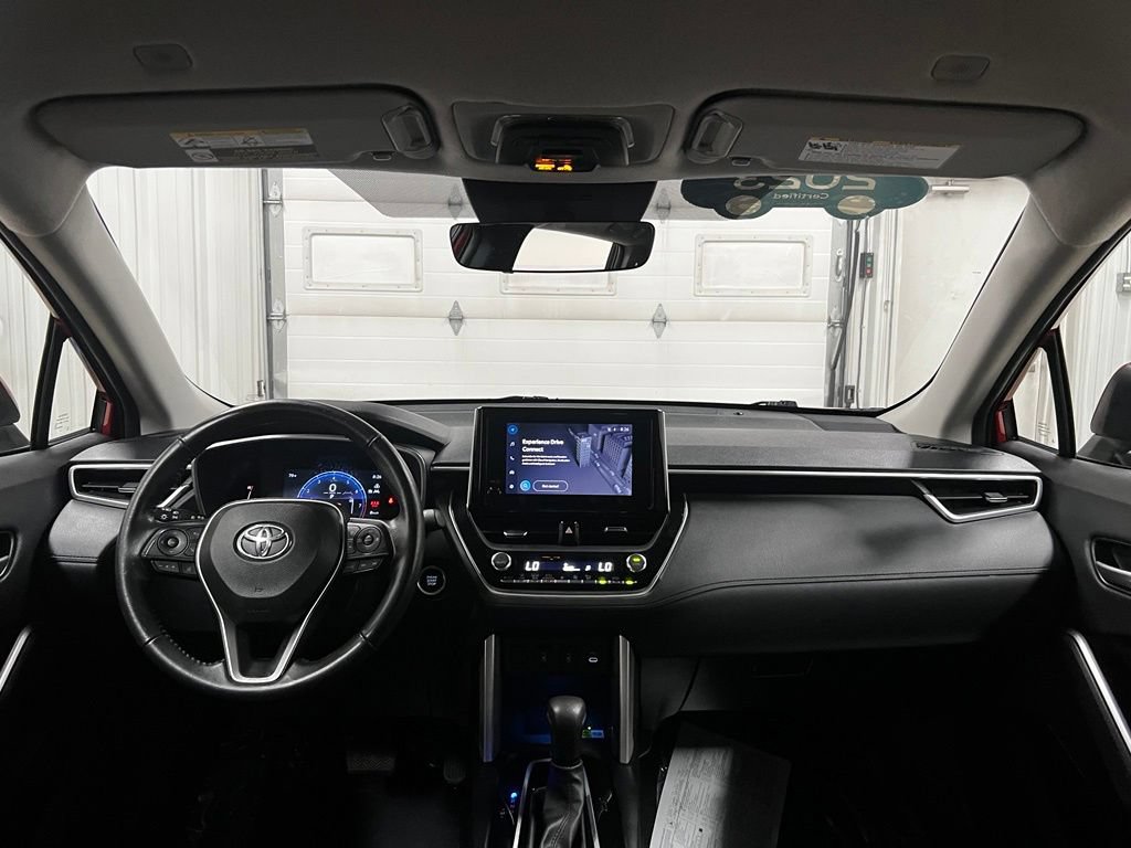 2023 Toyota Corolla Cross XLE - Photo 37