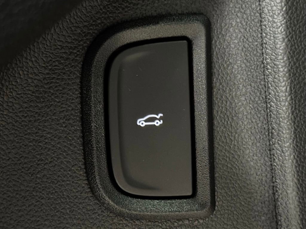 2025 Chevrolet Blazer EV RS - Photo 32