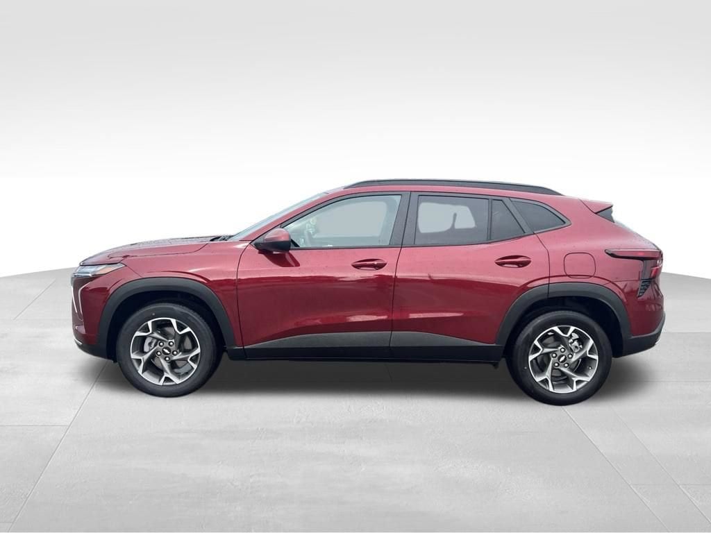 2025 Chevrolet Trax LT - Photo 9