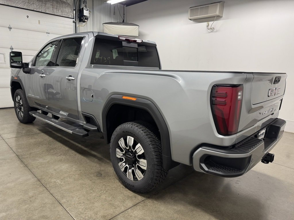 2025 Gmc Sierra 2500 HD Denali photo 3