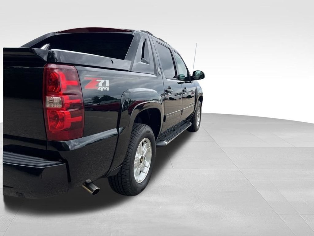 Used 2013 Chevrolet Avalanche LT Truck
