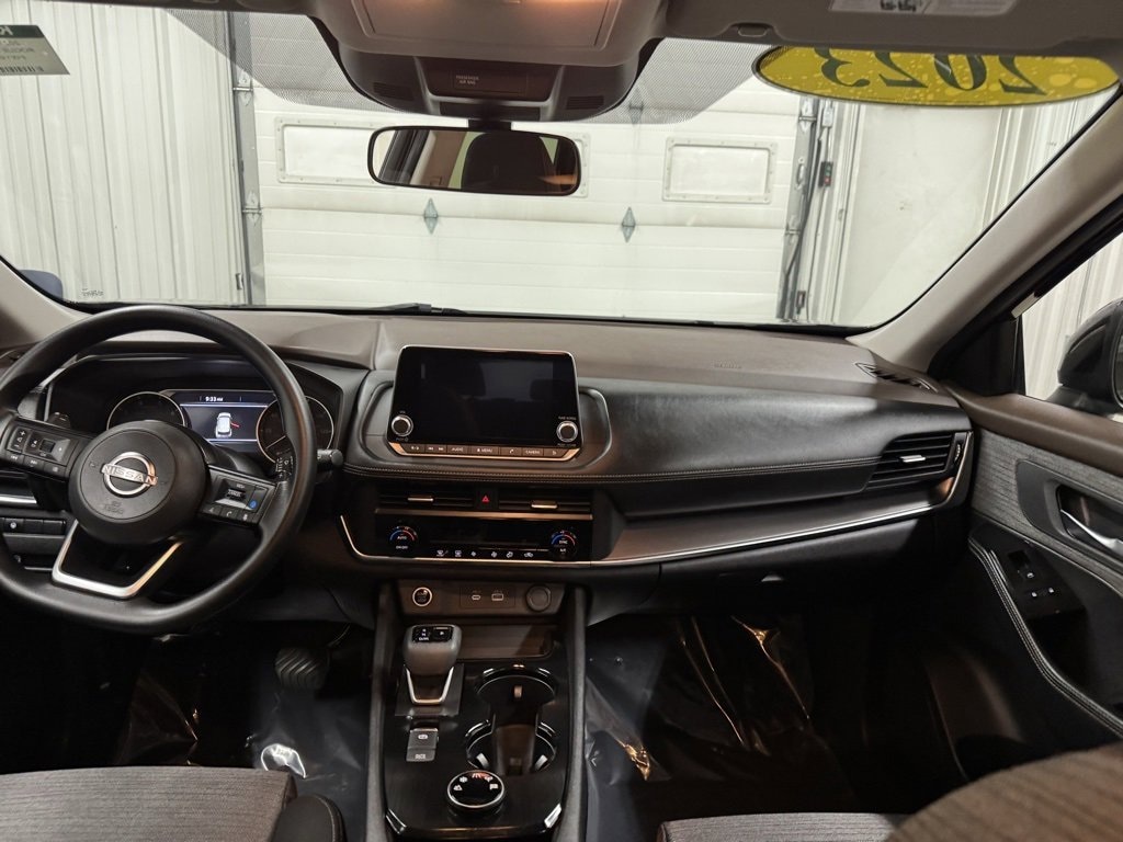 Used 2023 Nissan Rogue SV